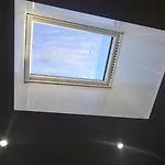 Modern 3 Bedroom 2 Bathroom Free Wifi Location * مدليسبره
