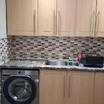 بيت للعطل Modern 3 Bedroom 2 Bathroom Free Wifi Location